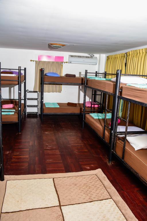 The Wanderlust Hostel Ko Pha Ngan Exterior photo